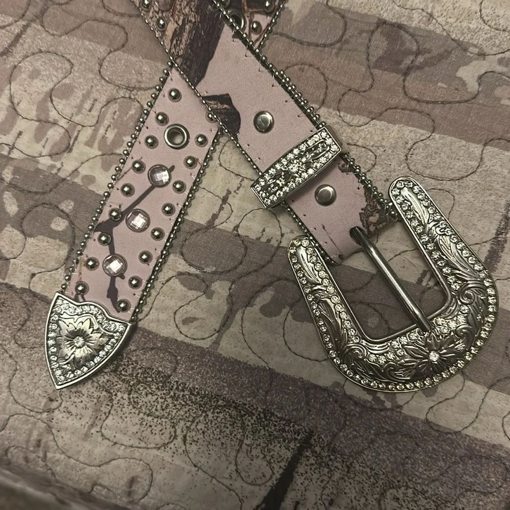 Nocona pink camo belt, size 26 - Picture 2 of 4